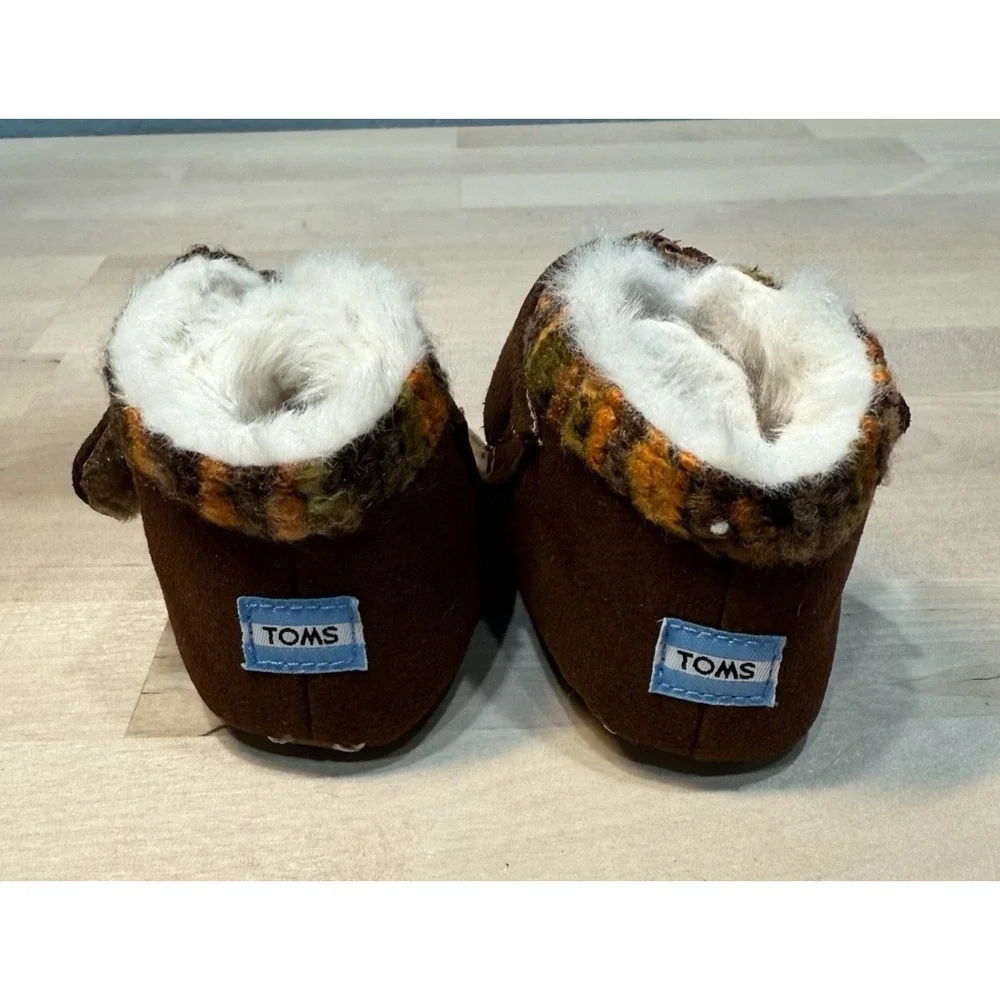 Toms Baby Moccasins Slippers Booties Size 2 Shoe Fur Brown Unisex Baby Toddler
